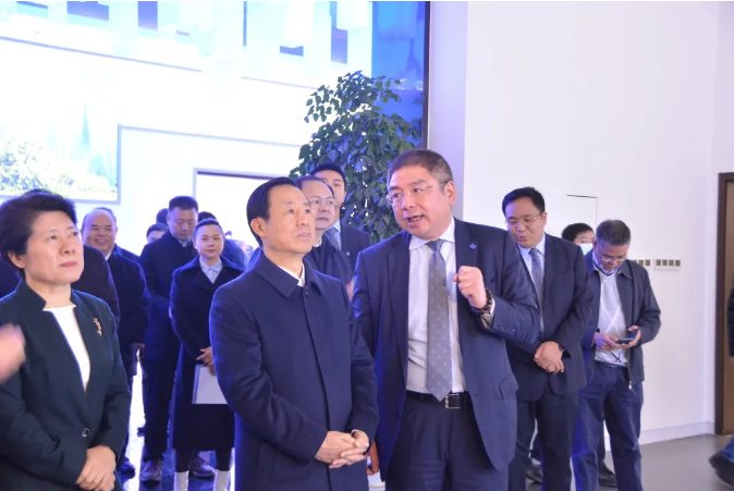 奋进新征程丨湖南省委书记许达哲一行莅临bet8环境长沙基地调研调查